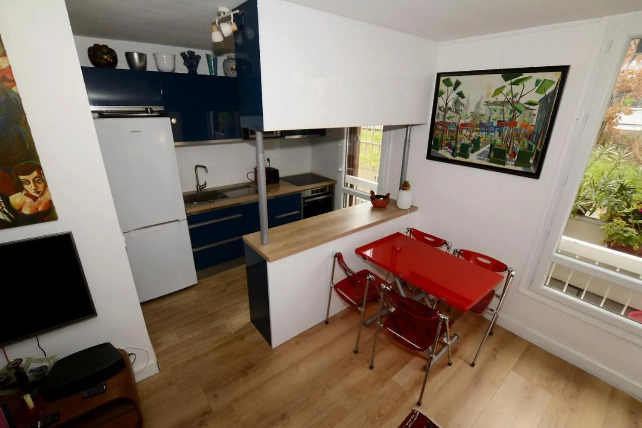 Beaux 2 Pieces Daumesnil Apartment Paris 0*,  France