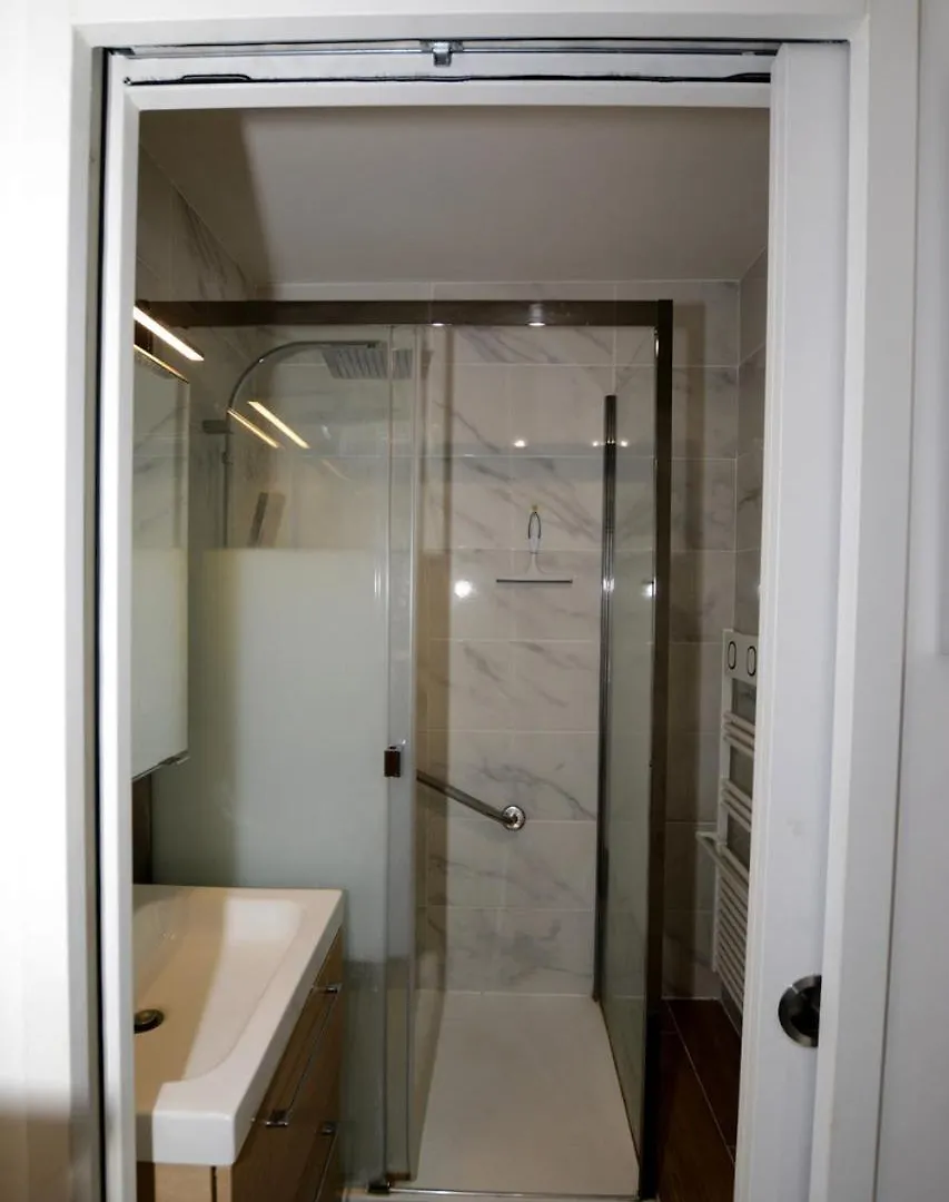 Beaux 2 Pieces Daumesnil Apartment Paris